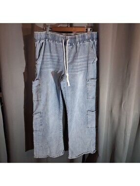 V.I.P. Light Wash Denim Cargo Pants Size 15/16
